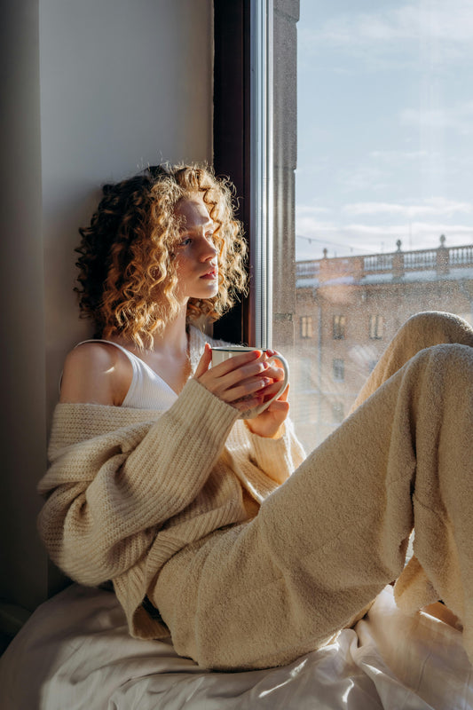 The Science of Off-Shoulder Sweater: Why This Trend is Here to Stay？