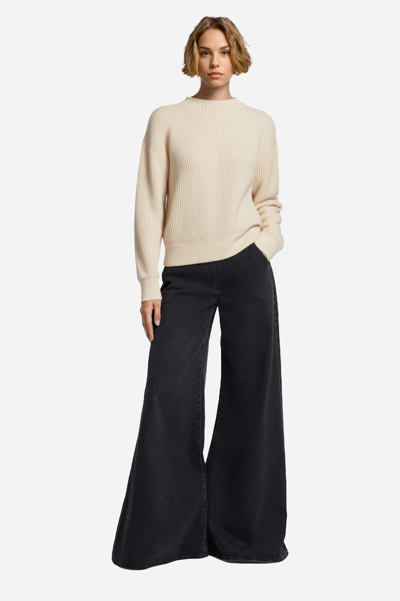 Vertical Ribbed Knit Pullover Crewneck Sweater
